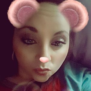 Meet your Posher, Leeann